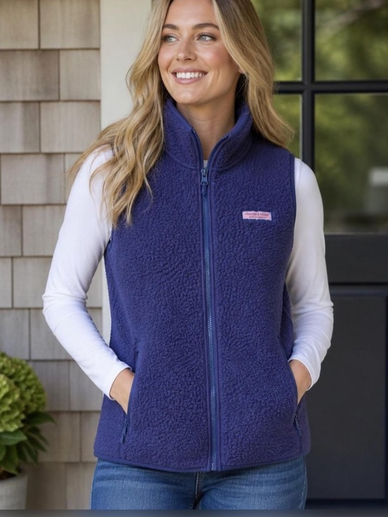 Vineyard Vines Jackets & Blazers - Vineyard Vines Women’s Navy Blue Sherpa Cozy Zip Up Vest Size Large